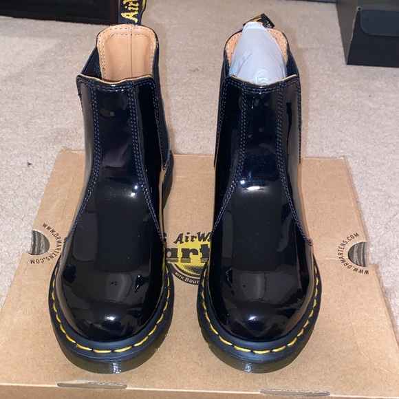 NWT Black Patent Lamper Dr Martens - Picture 3 of 9